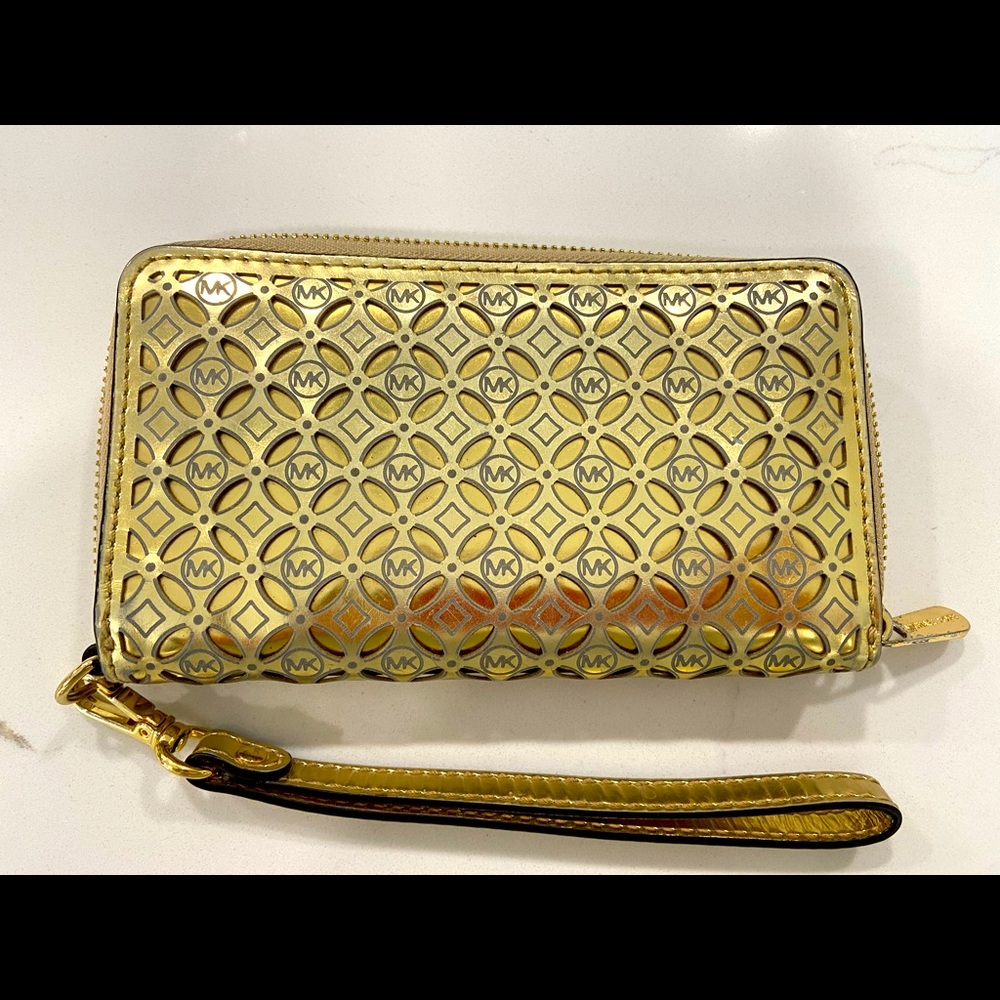Michael Kors wallet/clutch gold